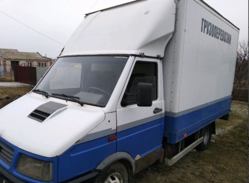 на фото: Продаю фургон Iveco б/у, 1994г.- Светлоград